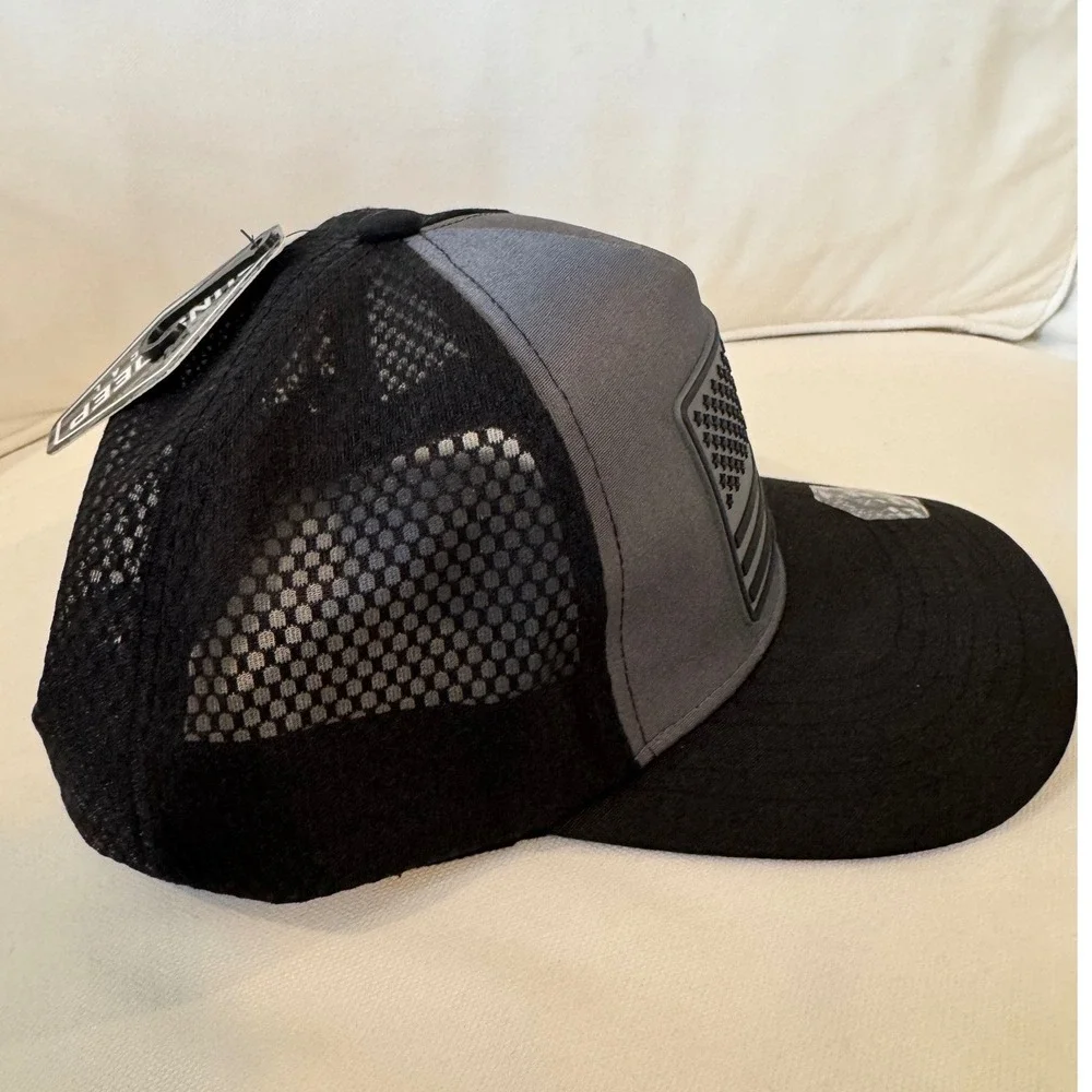 Runs Deep Tactical American Flag Mesh‎ Trucker Hat OSFM Black Gray